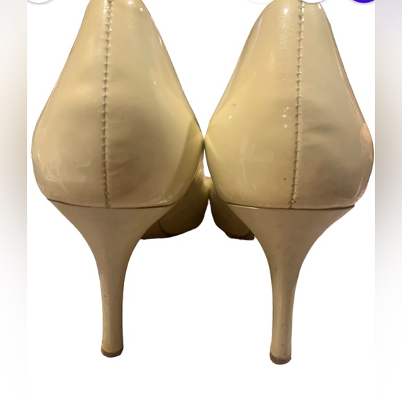 Nine West patent leather heels Size 6 1/2M Open Toe Barbiecore Light Cream Color - Picture 2 of 14
